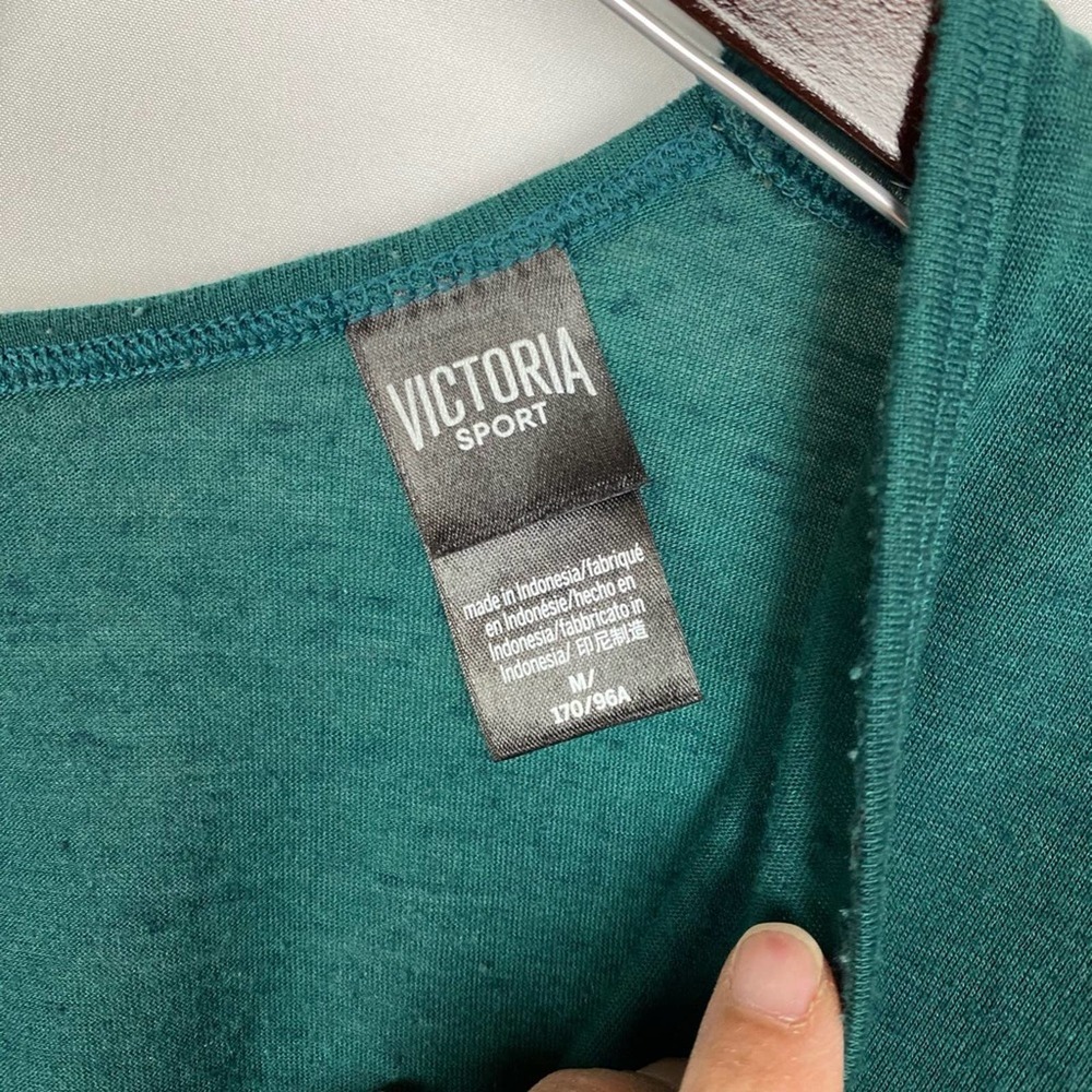 Victoria’s Secret Open Back Tee Green Size Medium - Picture 5 of 6